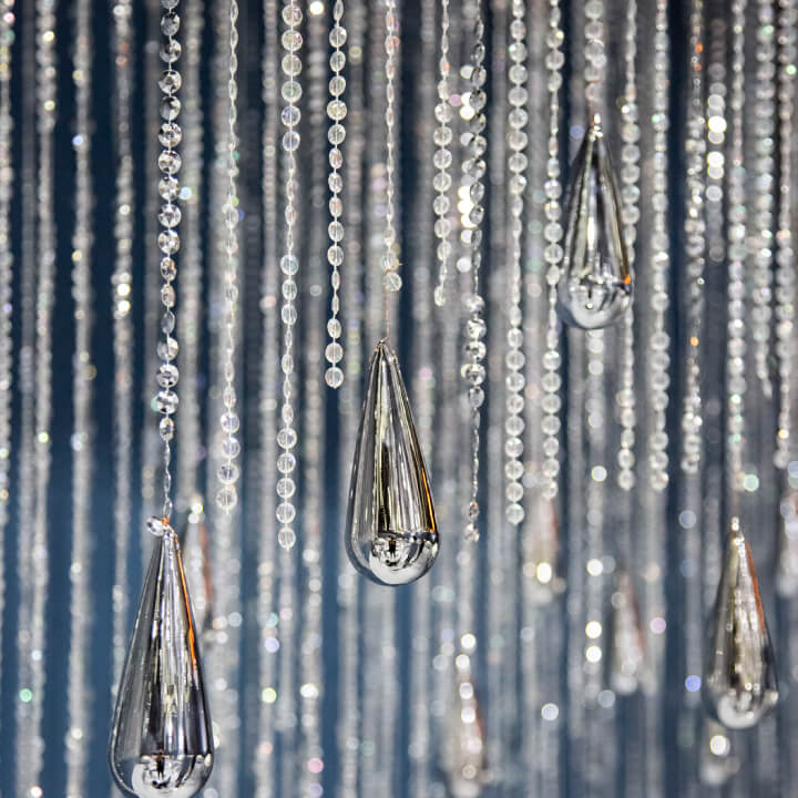 Хрустальные капли крупным планом